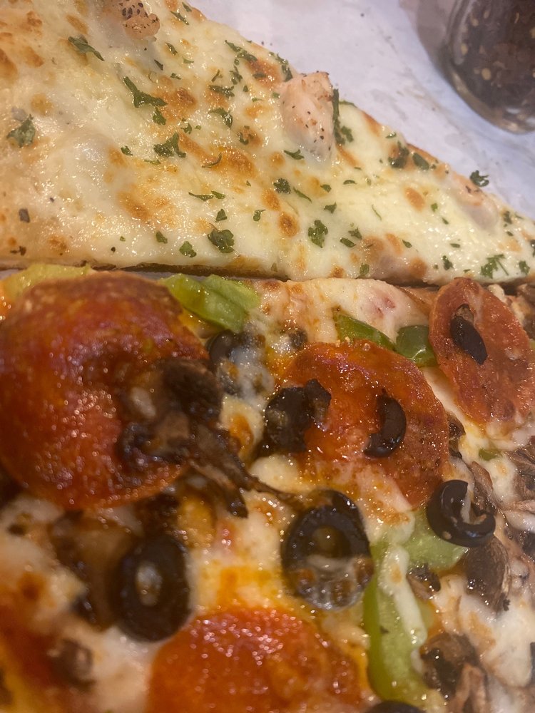 Reno’s Pizzeria & Restaurant